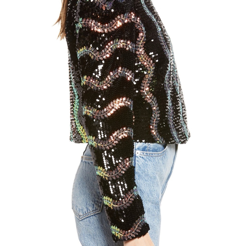 NWOT Puff Sleeve Sequin Blazer
BLANKNYC - Picture 15 of 16
